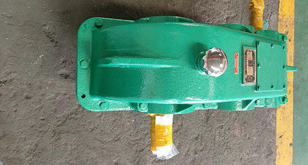 如何根據不同的工作環(huán)境與場景選擇合適的減速機？